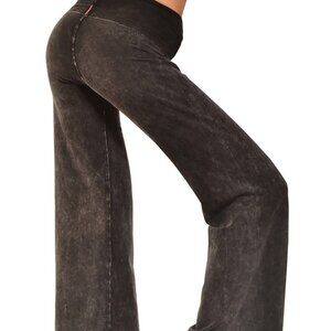 Hard Tail roll over boot Flare pants with embellish med